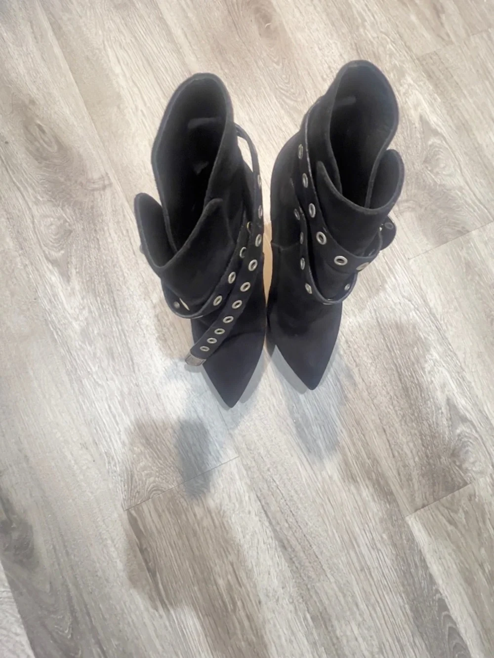 Saint Laurent Black Suede Stiletto Pumps for the Sexy CowGallz 🔥💯 - Picture 6 of 12